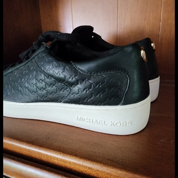 MK shoes - Picture 8 of 11